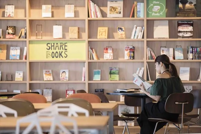 The share books shelf
