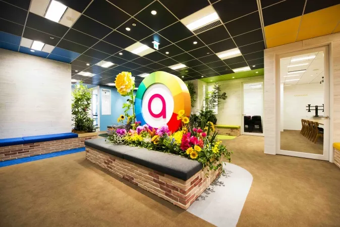 The lobby, with flowers