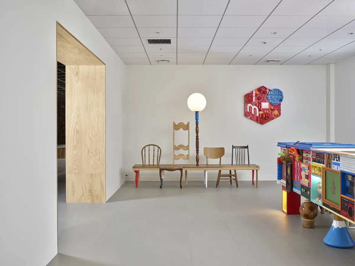 The open entrance and reception
